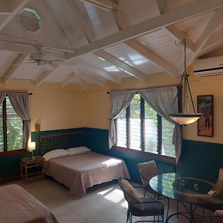 Playa Negra Guesthouse كويتا المظهر الخارجي الصورة