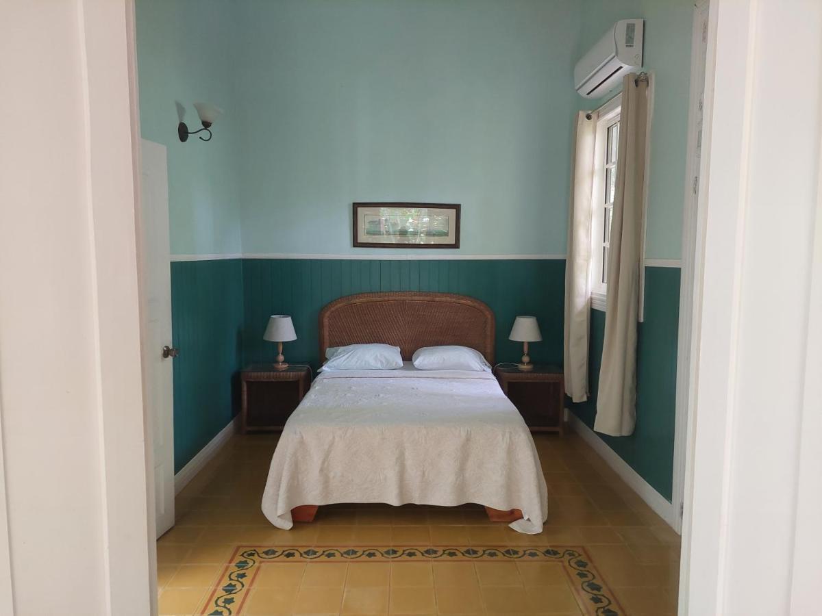 Playa Negra Guesthouse كويتا المظهر الخارجي الصورة