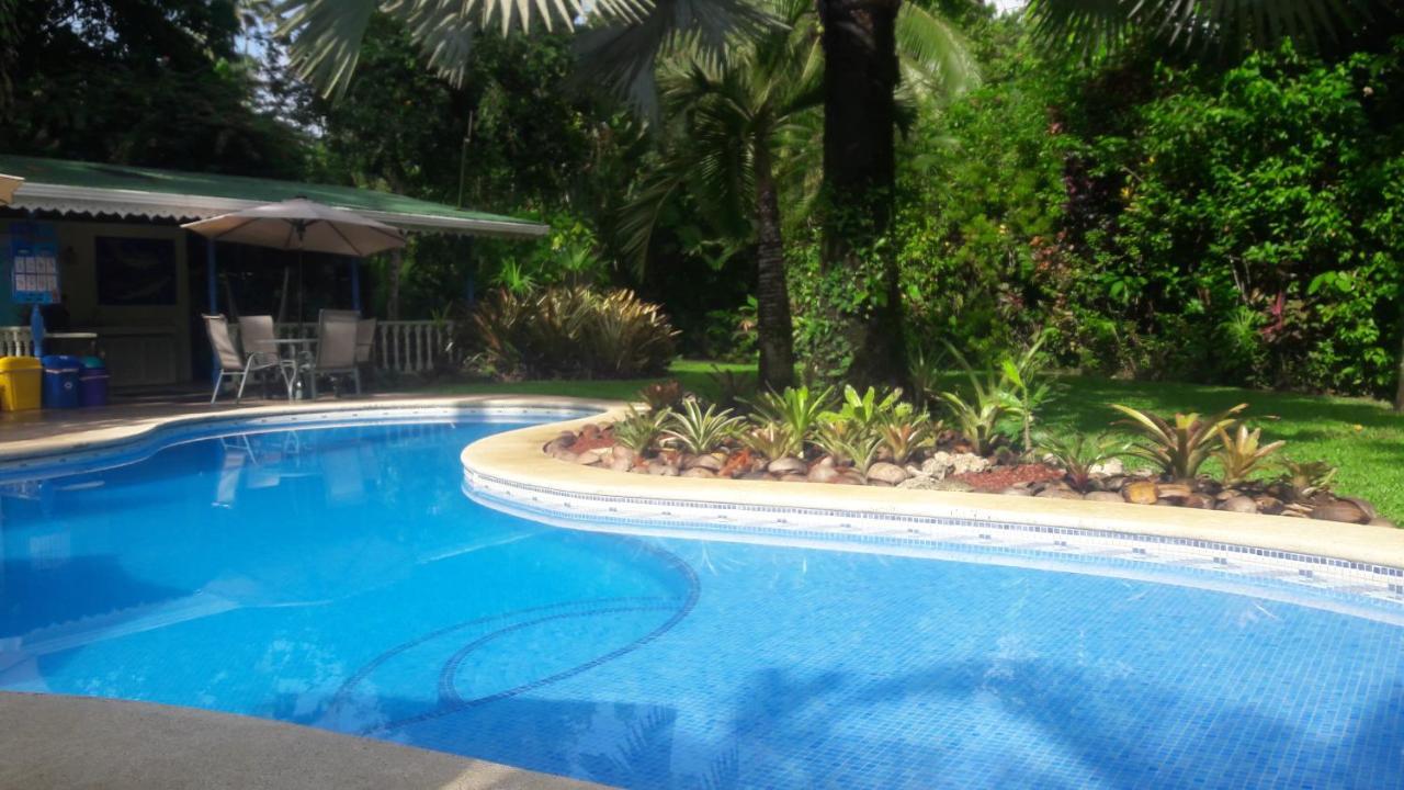 Playa Negra Guesthouse كويتا المظهر الخارجي الصورة